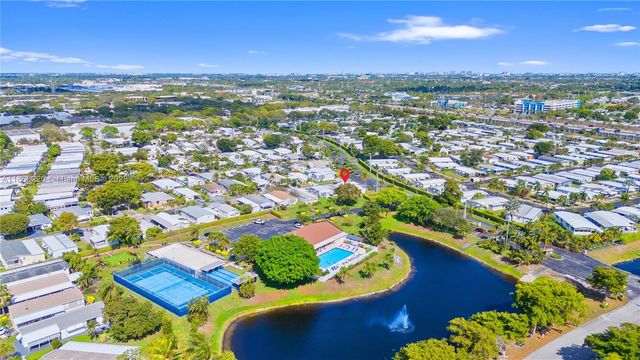 202 NW 52nd St 0, Deerfield Beach, FL 33064