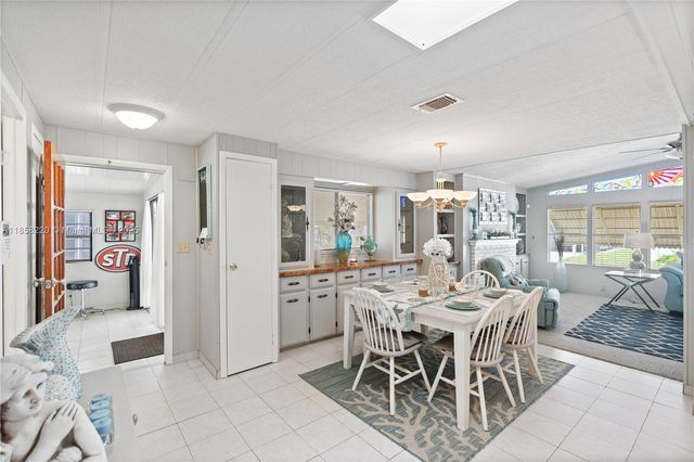 202 NW 52nd St 0, Deerfield Beach, FL 33064