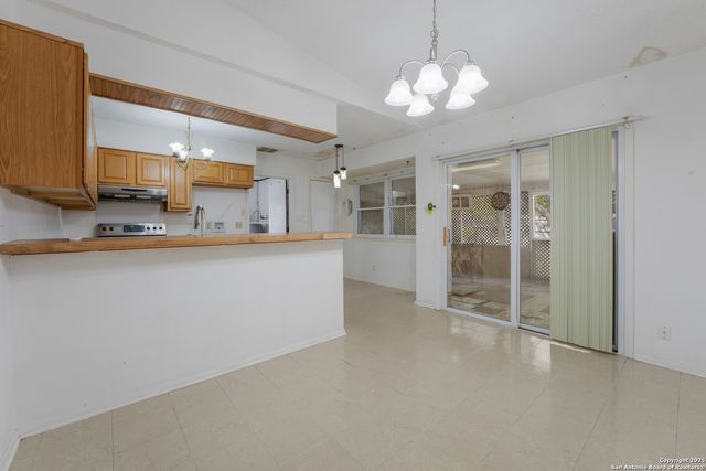 217 beverly, Schertz, TX 78154