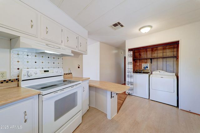 9109 E COUNTRY CLUB Drive, Sun Lakes, AZ 85248