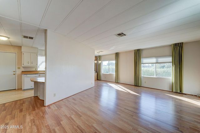 9109 E COUNTRY CLUB Drive, Sun Lakes, AZ 85248