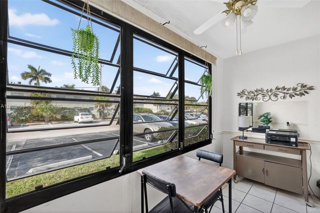 2841 Somerset Dr 106, Lauderdale Lakes, FL 33311