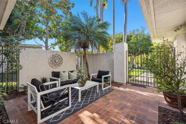 5592 Avenida Sosiega West B, Laguna Woods, CA 92637