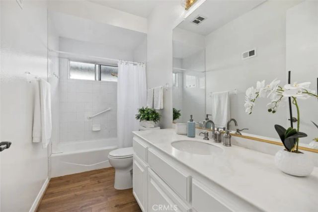 5592 Avenida Sosiega West B, Laguna Woods, CA 92637