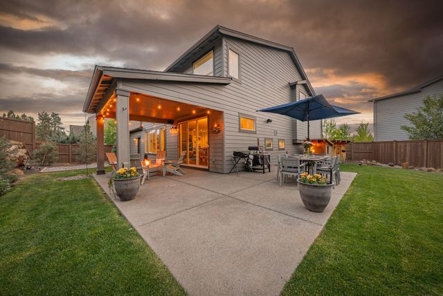 61060 SE Stari Most Loop, Bend, OR 97702