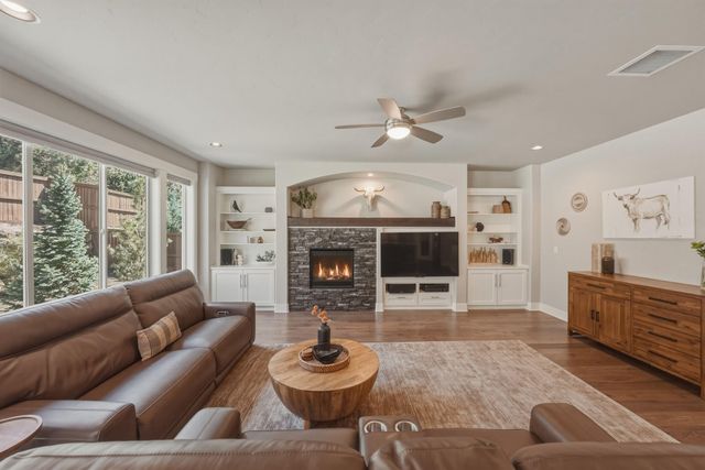 61060 SE Stari Most Loop, Bend, OR 97702