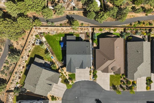 61060 SE Stari Most Loop, Bend, OR 97702