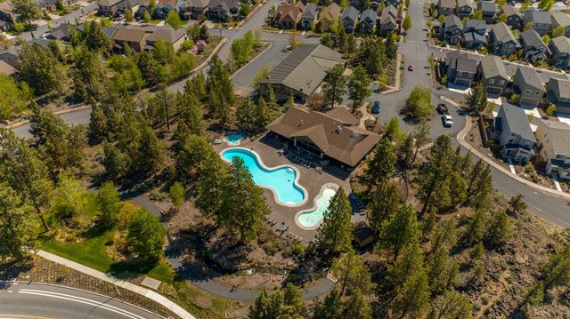 61060 SE Stari Most Loop, Bend, OR 97702