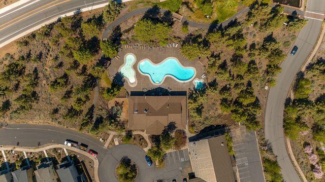 61060 SE Stari Most Loop, Bend, OR 97702