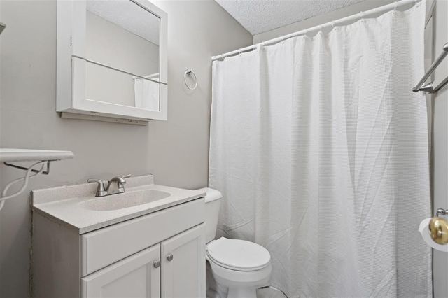 220 Heather Street, Lake Charles, LA 70605