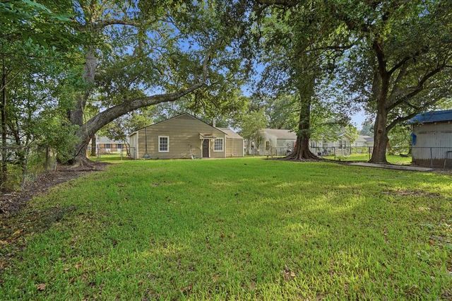220 Heather Street, Lake Charles, LA 70605