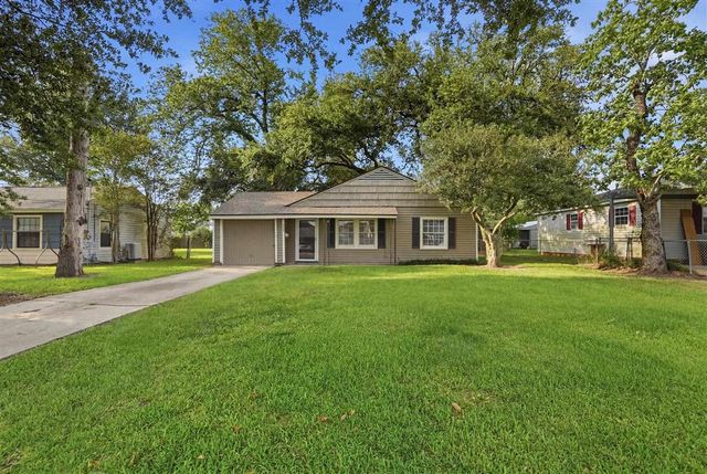 220 Heather Street, Lake Charles, LA 70605