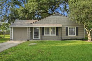 220 Heather Street, Lake Charles, LA 70605