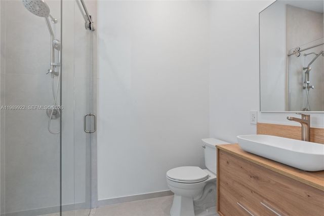 6221 SW 60th St, South Miami, FL 33143
