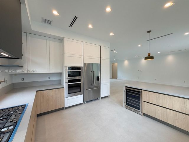 6221 SW 60th St, South Miami, FL 33143