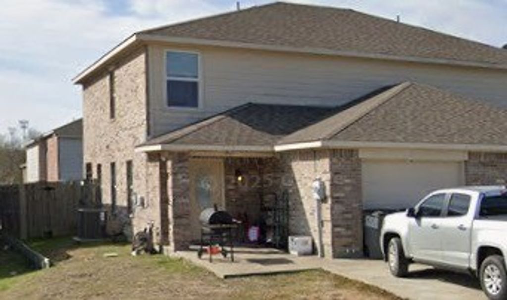 719 E College Avenue, Princeton, TX 75407