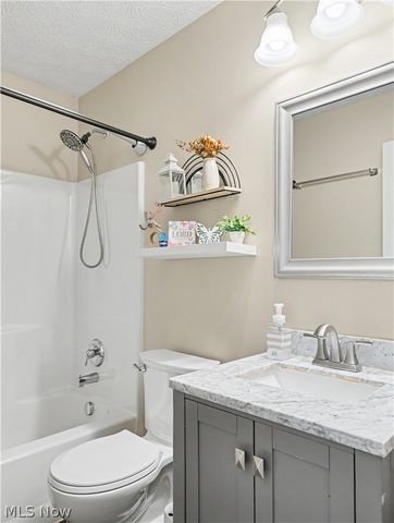 38122 Rocky Run Court, North Ridgeville, OH 44039