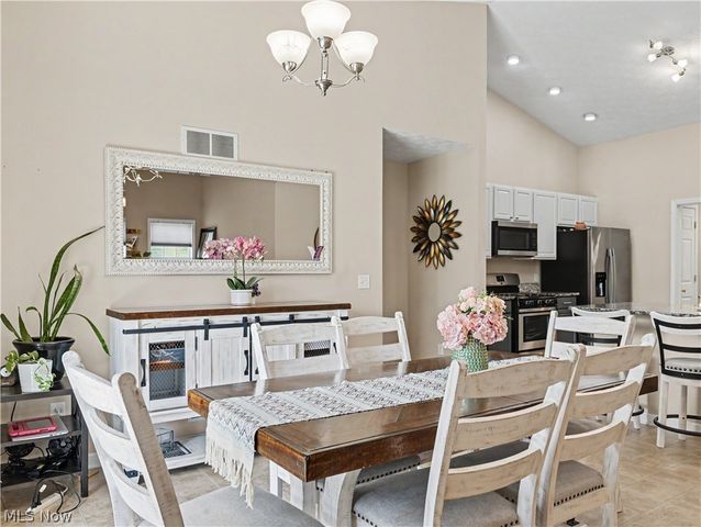 38122 Rocky Run Court, North Ridgeville, OH 44039