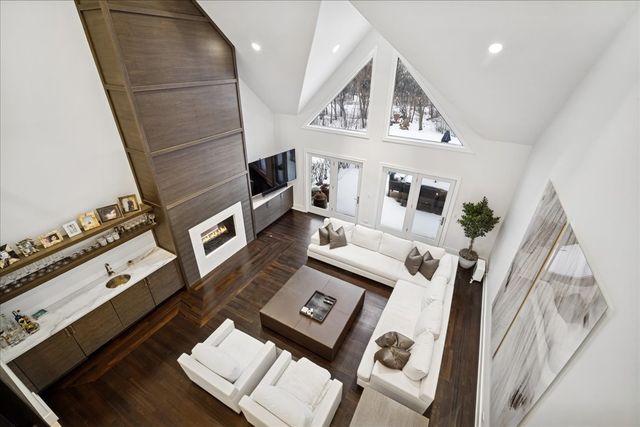 1630 Ridge Road, Highland Park, IL 60035