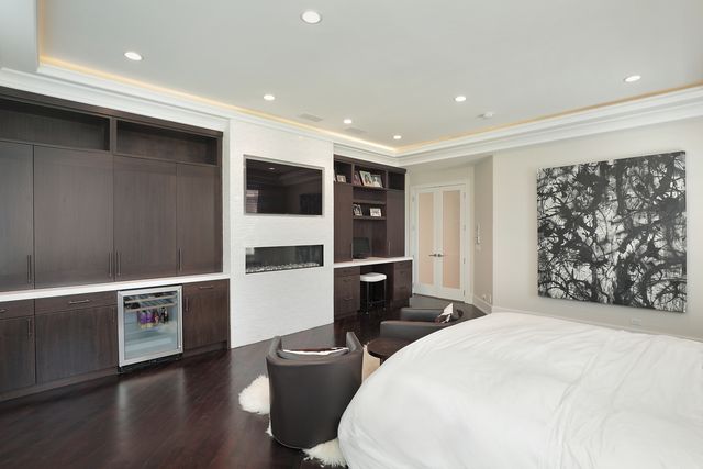 1630 Ridge Road, Highland Park, IL 60035