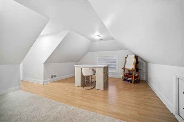 1630 Ridge Road, Highland Park, IL 60035