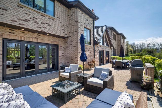 1630 Ridge Road, Highland Park, IL 60035