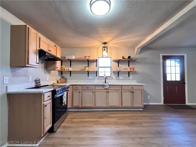 614 Alma Drive, Alma, AR 72921