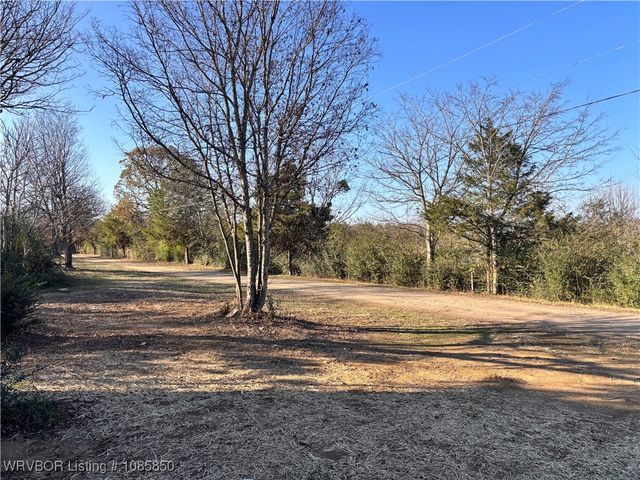 614 Alma Drive, Alma, AR 72921