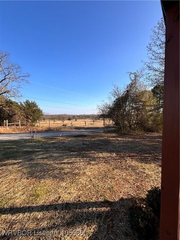 614 Alma Drive, Alma, AR 72921