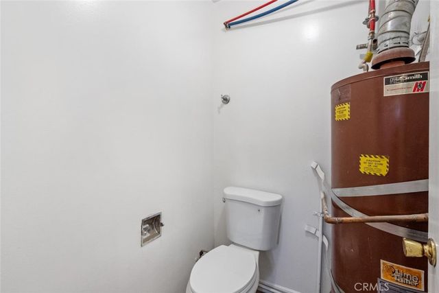 4584 E Tulare, Fresno, CA 93702