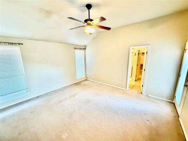 18204 Willow Oak Lane, Edmond, OK 73012