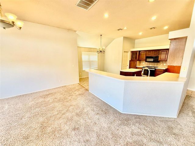 18204 Willow Oak Lane, Edmond, OK 73012