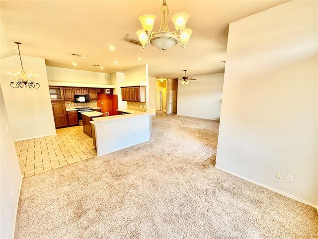 18204 Willow Oak Lane, Edmond, OK 73012