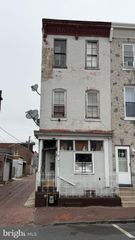 911 WALNUT, Reading, PA 19601