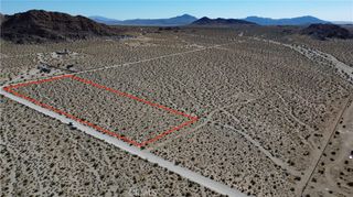 777 Peffer Lane, Lucerne Valley, CA 92356