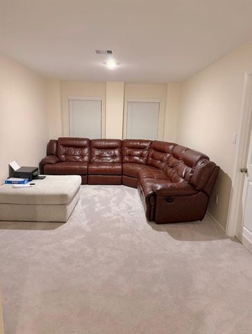 2225 Still Bend Lane, League City, TX 77573