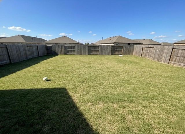 2225 Still Bend Lane, League City, TX 77573