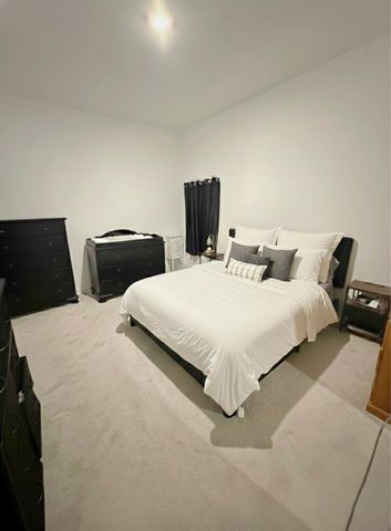 2225 Still Bend Lane, League City, TX 77573