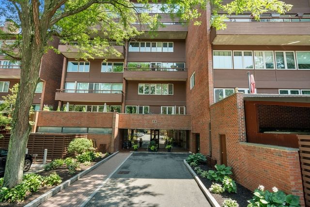 241 Perkins Street C 403, Boston, MA 02130