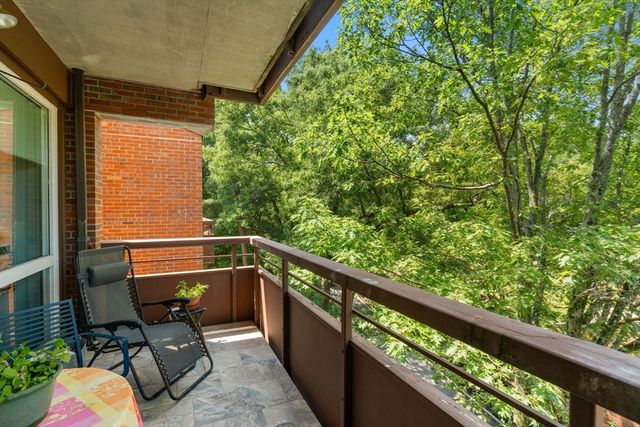 241 Perkins Street C 403, Boston, MA 02130