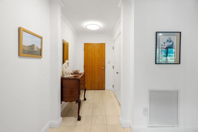 241 Perkins Street C 403, Boston, MA 02130