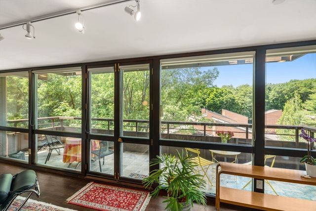 241 Perkins Street C 403, Boston, MA 02130