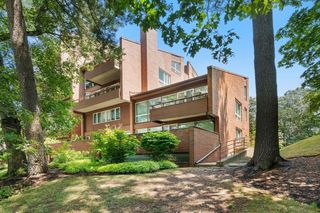 241 Perkins Street C 403, Boston, MA 02130
