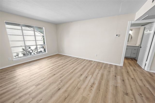 10574 High Hollows Drive 265, Dallas, TX 75230