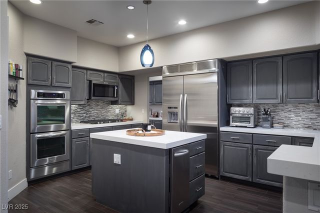 2596 Sun Reef Road, Las Vegas, NV 89128