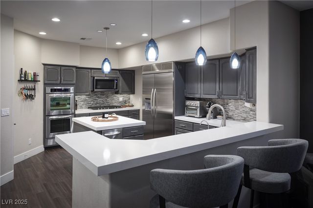 2596 Sun Reef Road, Las Vegas, NV 89128