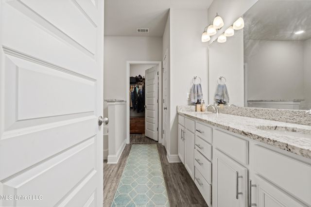 6448 Chickory Way, Ocean Springs, MS 39564