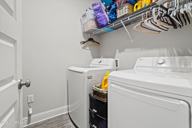 6448 Chickory Way, Ocean Springs, MS 39564