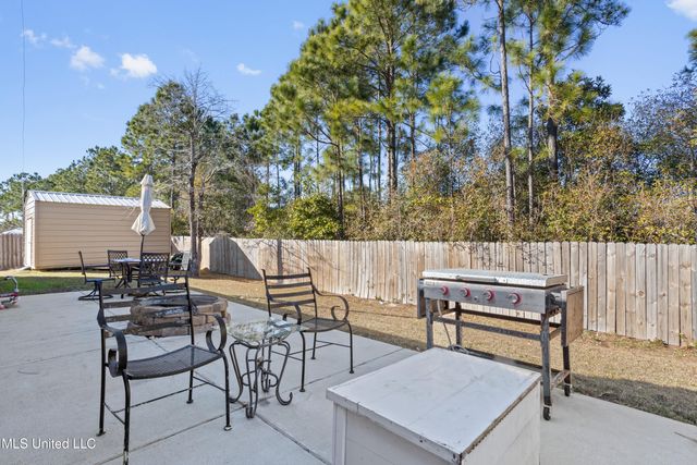 6448 Chickory Way, Ocean Springs, MS 39564