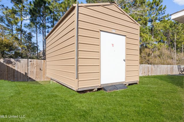 6448 Chickory Way, Ocean Springs, MS 39564